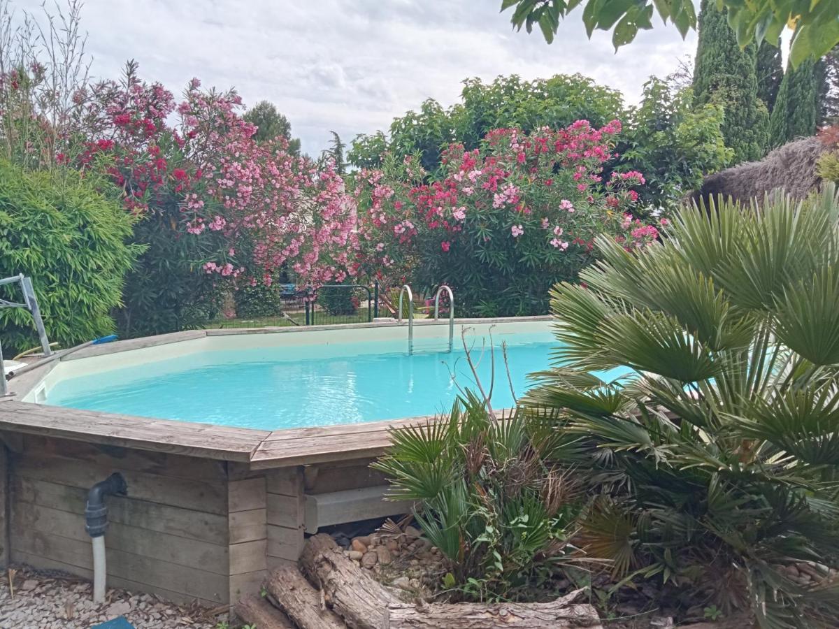 فيلا Cosy En Provence Maillane المظهر الخارجي الصورة